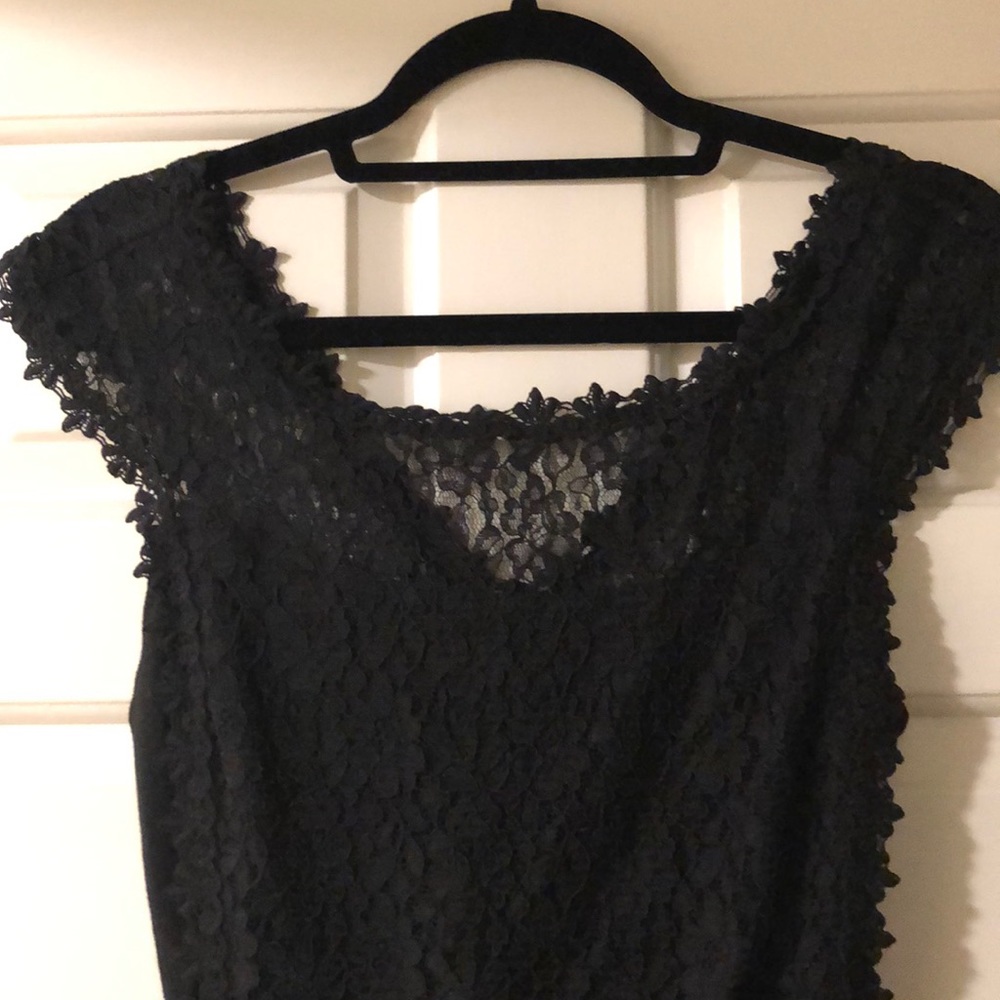 Express Top - Picture 2 of 6